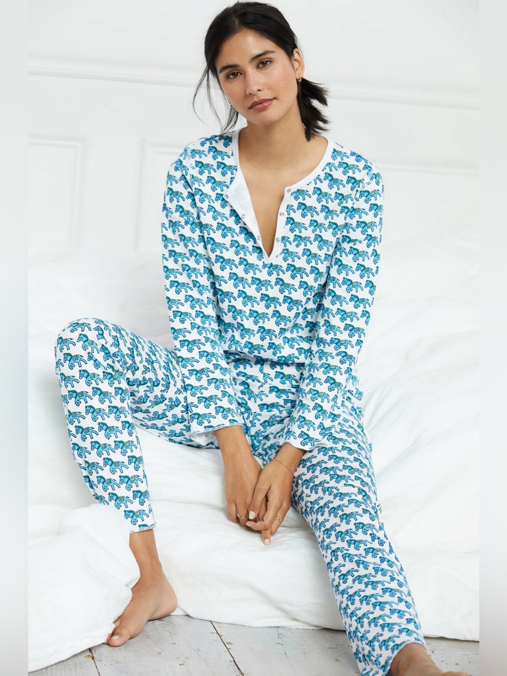 Roller Rabbit Horses Pajama Set Size XS